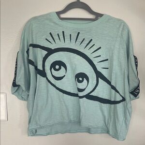 Group (Baby Yoda) cropped Disney Tee